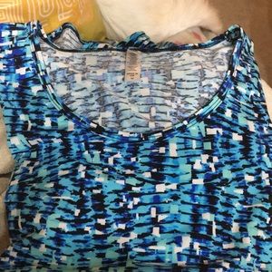 LuLaRoe Perfect tops